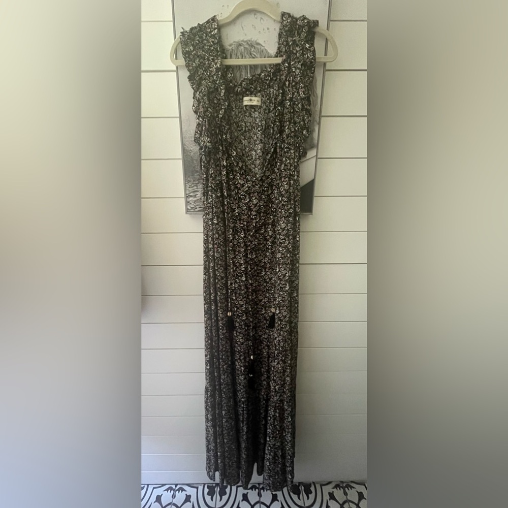 Floral Black Ruffle Maxi Dress